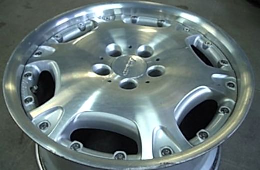 Пример устранения задиров бортика.